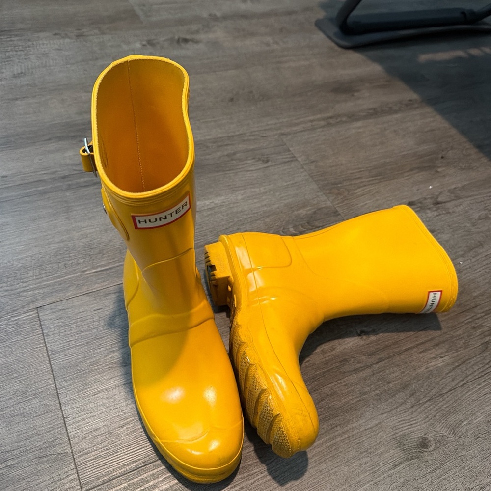 Hunter Vibrant Yellow Waterproof Boots